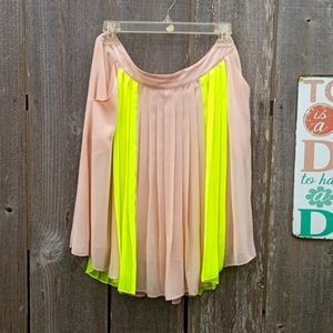 Worthington sheer fluorescent two tone pleated skirt with pockets
